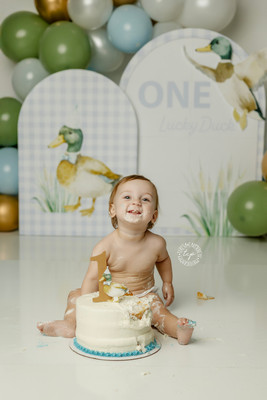 1-AH5A5188_cake-smash-photography-baton-rouge-baby-photographer-baton-rouge-newborn-photographer-new orleans-baby-photographer-cake-baby-new orleans-baton-rouge-one-year-old-first-birthday-photos (2)