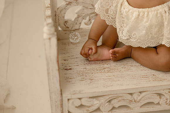 AH5A9679-_baton-rouge-newborn-photographer-baton-rouge-maternity-photographer-baton-rouge-baby-photographer-baby-photography-newborn-family-photos-covington-new orleans-hammond-gonzales-photography-ba