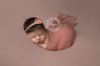 12-6-17_47A7898 teresa carmouche photogrpahy,newborn photography, swaddled newborn, newborn smiles,baton rouge newborn photographer, neworleans photographer, neutral, flower