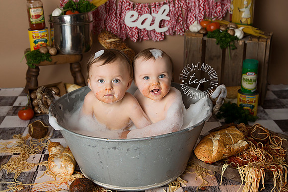 12-15-17_47A1780,teresa carmouche photography,bubble bash session, splash session, spaghetti smash, twins, photoshoot, one year photoshoot, baton rouge baby photographer, neworleans baby photographer,