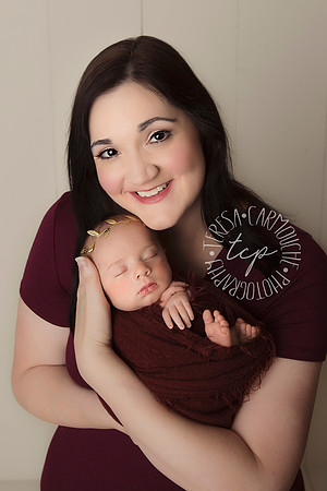 12-22-171892 teresa carmouche photogrpahy,newborn photography, swaddled newborn, parent poses,baton rouge newborn photographer