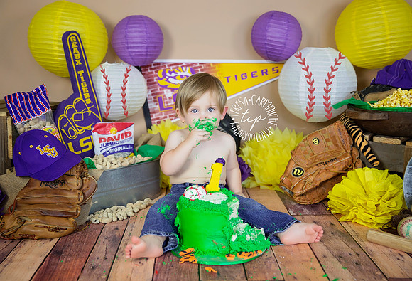 A47A0380, Baton Rouge Baby Photographer_ cake smash,teresa carmouche photography,cake smash, photoshoot, one year photoshoot, baton rouge baby photographer, new orleans baby photographer, adorable bab