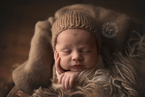 20190125_8996, best newborn photographer, BAton rouge newborn photographer, newborn, new orleans area newborn photographer, newborn safety, newborn posing,Composite, Baton rouge