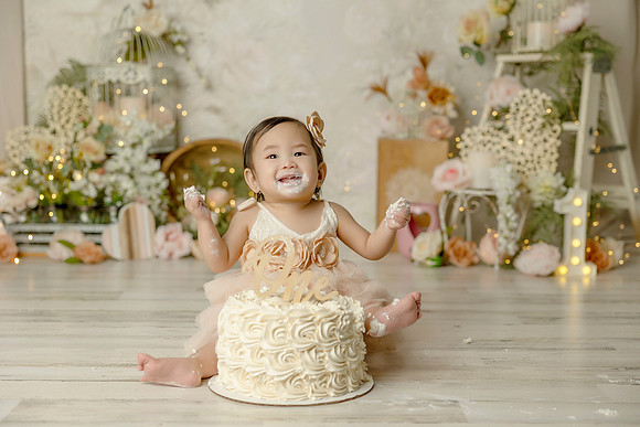 AH5A4490_cake-smash-photography-baton-rouge-baby-photographer-baton-rouge-newborn-photographer-new orleans-baby-photographer-cake-baby-new orleans-baton-rouge-one-year-old-first-birthday-photos