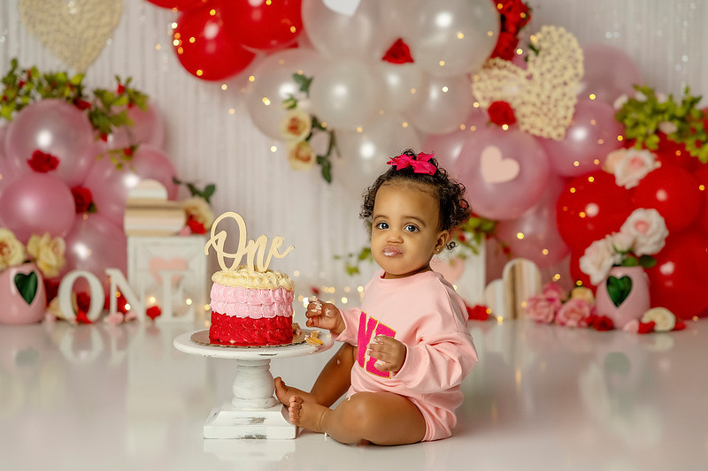 AH5A5697_cake-smash-photography-baton-rouge-baby-photographer-baton-rouge-newborn-photographer-new orleans-baby-photographer-cake-baby-new orleans-baton-rouge-one-year-old-first-birthday-photos