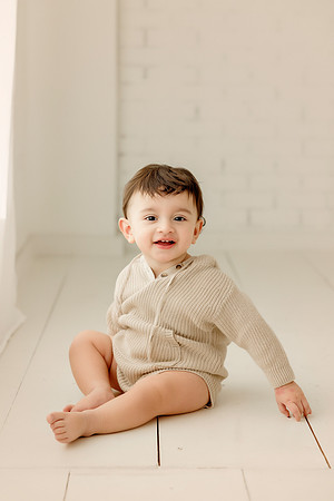 AH5A5979_cake-smash-photography-baton-rouge-baby-photographer-baton-rouge-newborn-photographer-new orleans-baby-photographer-cake-baby-new orleans-baton-rouge-one-year-old-first-birthday-photos
