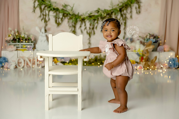 AH5A5188_cake-smash-photography-baton-rouge-baby-photographer-baton-rouge-newborn-photographer-new orleans-baby-photographer-cake-baby-new orleans-baton-rouge-one-year-old-first-birthday-photos (8)